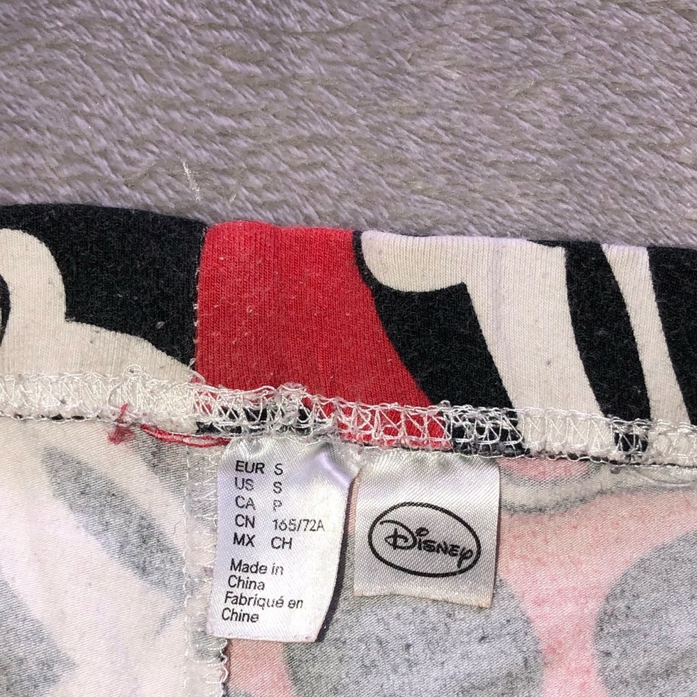 Red, black Disney leggings/ MICKEY MOUSE print - Picture 4 of 4